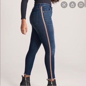 Abercrombie High Wasted Striped Skinny Jeans 27